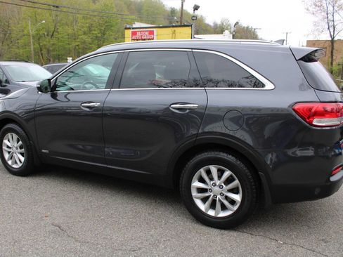 Used 2016 Kia Sorento AWD image 11