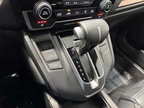 Used 2018 Honda CR-V Touring image 26