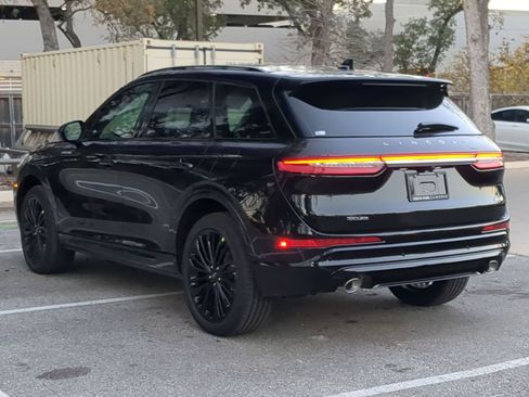 New 2026 Lincoln Corsair Grand Touring w/ Jet Appearance Package AWD/4WD image 5