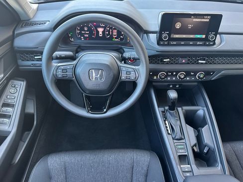 Used 2025 Honda Accord SE image 17