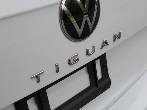 Used 2023 Volkswagen Tiguan S FWD image 5