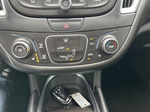 Used 2016 Chevrolet Malibu LT w/ Leather Package FWD image 24