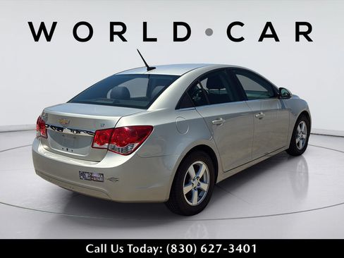 Used 2014 Chevrolet Cruze LT FWD image 17
