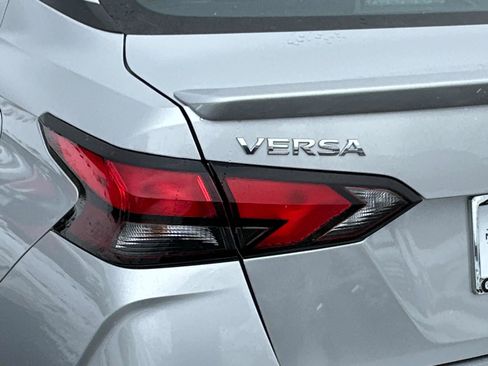 New 2025 Nissan Versa SR w/ Trunk Package image 14