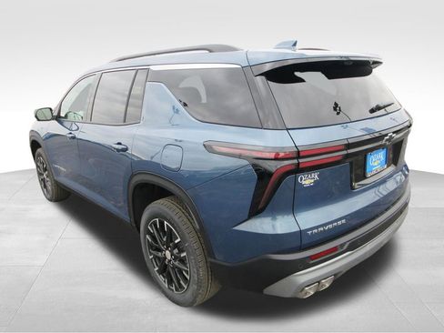 New 2026 Chevrolet Traverse LT w/ Sun and Wheel Package image 3