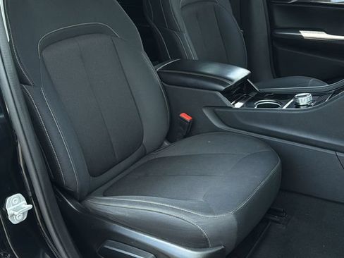 Used 2023 Jeep Grand Cherokee Laredo w/ Luxury Tech Group I AWD/4WD image 34