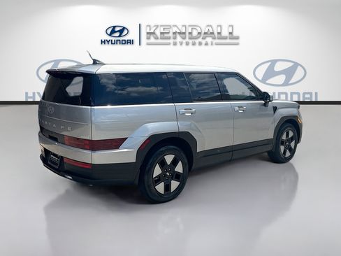 Used 2026 Hyundai Santa Fe SE FWD image 6
