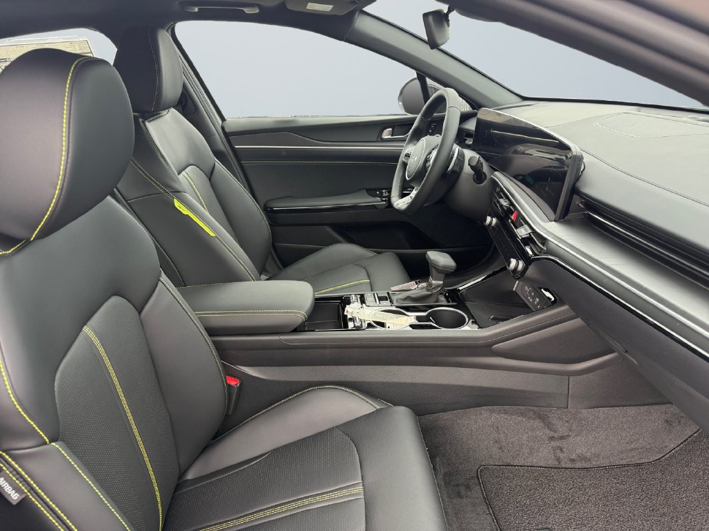 New 2027 Kia K5 GT FWD image 15