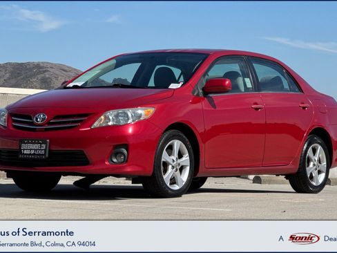 Used 2013 Toyota Corolla LE w/ Premium Pkg FWD image 1