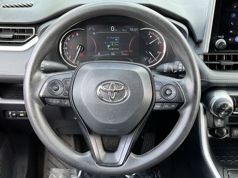 Used 2024 Toyota RAV4 XLE FWD image 11