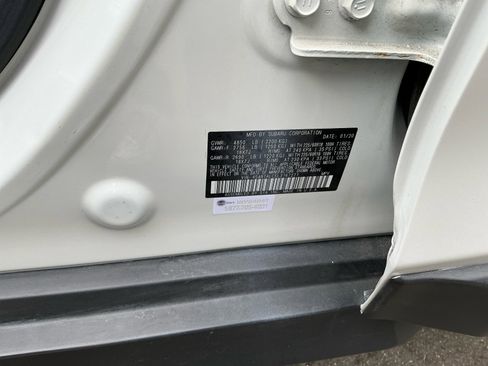 Used 2020 Subaru Outback Limited image 27