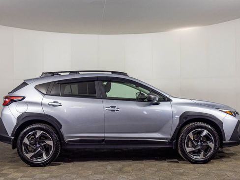 Used 2024 Subaru Crosstrek 2.5i Limited w/ Crosstrek Mirror Package AWD/4WD image 13