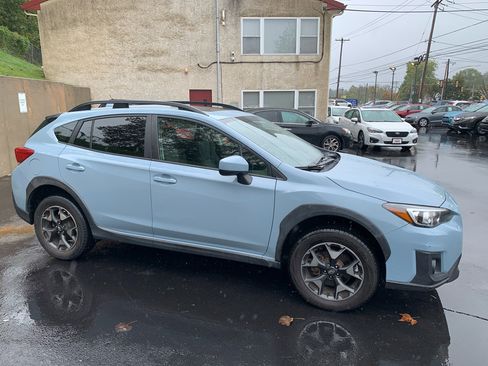 Used 2020 Subaru Crosstrek 2.0i Premium w/ Moonroof Package 2 image 6