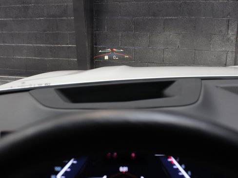 Used 2024 BMW X7 xDrive40i image 65