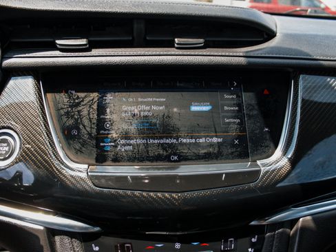 Used 2021 Cadillac XT6 Sport AWD/4WD image 17