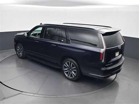 Used 2021 Cadillac Escalade ESV Sport Platinum image 20