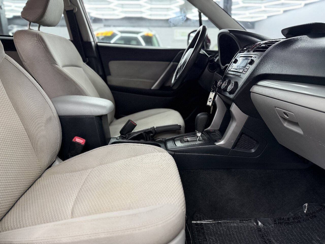 Used 2015 Subaru Forester 2.5i Premium w/ All-Weather Package AWD/4WD image 5