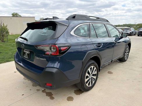 Certified 2025 Subaru Outback AWD/4WD image 6