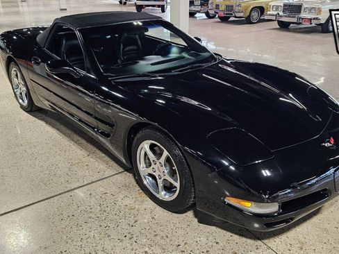 Used 2000 Chevrolet Corvette Convertible w/ Memory Pkg image 6