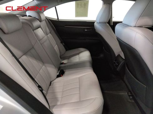 Used 2017 Lexus ES 350 image 39