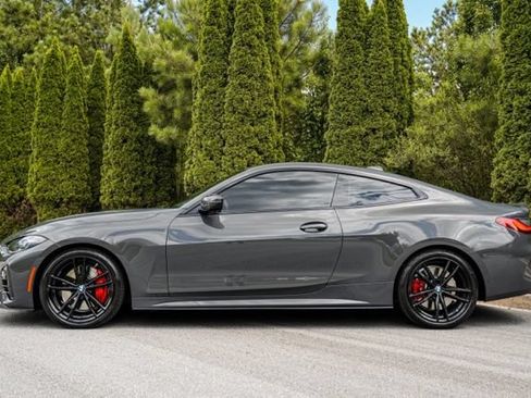 Used 2022 BMW M440i Coupe RWD image 9