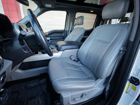 Used 2018 Ford F150 Lariat w/ Equipment Group 502A Luxury image 14