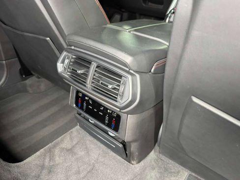 Used 2019 Lamborghini Urus image 15