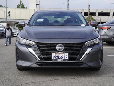 Certified 2025 Nissan Sentra SV image 6