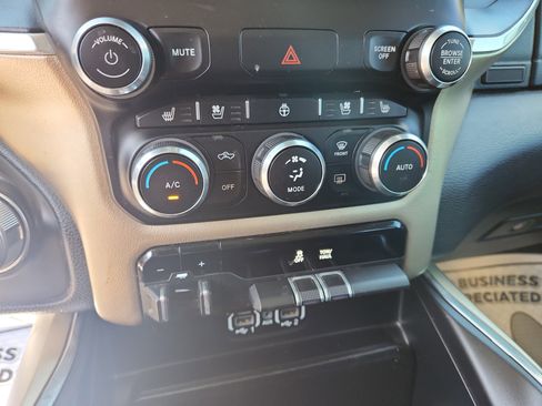 Used 2022 RAM 1500 Laramie image 32