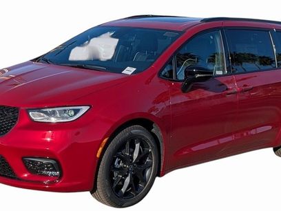 New 2026 Chrysler Pacifica Limited