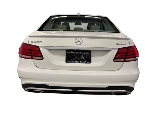 Used 2016 Mercedes-Benz E 350 4MATIC Sedan image 5
