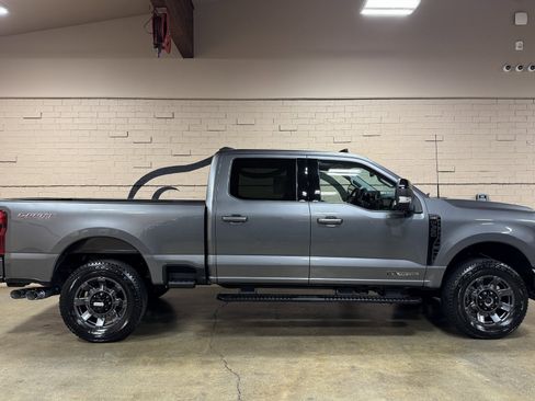 Used 2024 Ford F350 Lariat w/ Lariat Ultimate Package image 3