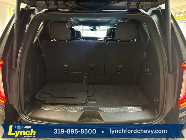 Used 2021 GMC Yukon Denali w/ Denali Premium Package AWD/4WD image 26