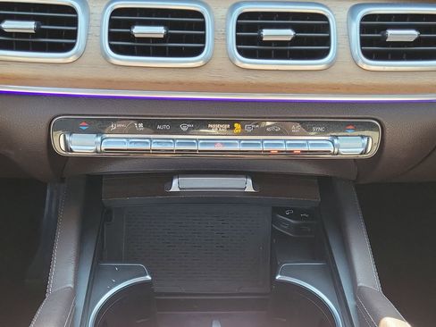 Used 2021 Mercedes-Benz GLE 450 4MATIC image 21