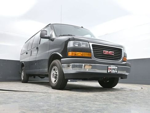 Used 2025 GMC Savana 2500 LT w/ LT Preferred Equipment Group RWD image 45