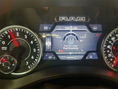 Certified 2025 RAM 1500 Laramie w/ Trailer Tow Group image 15