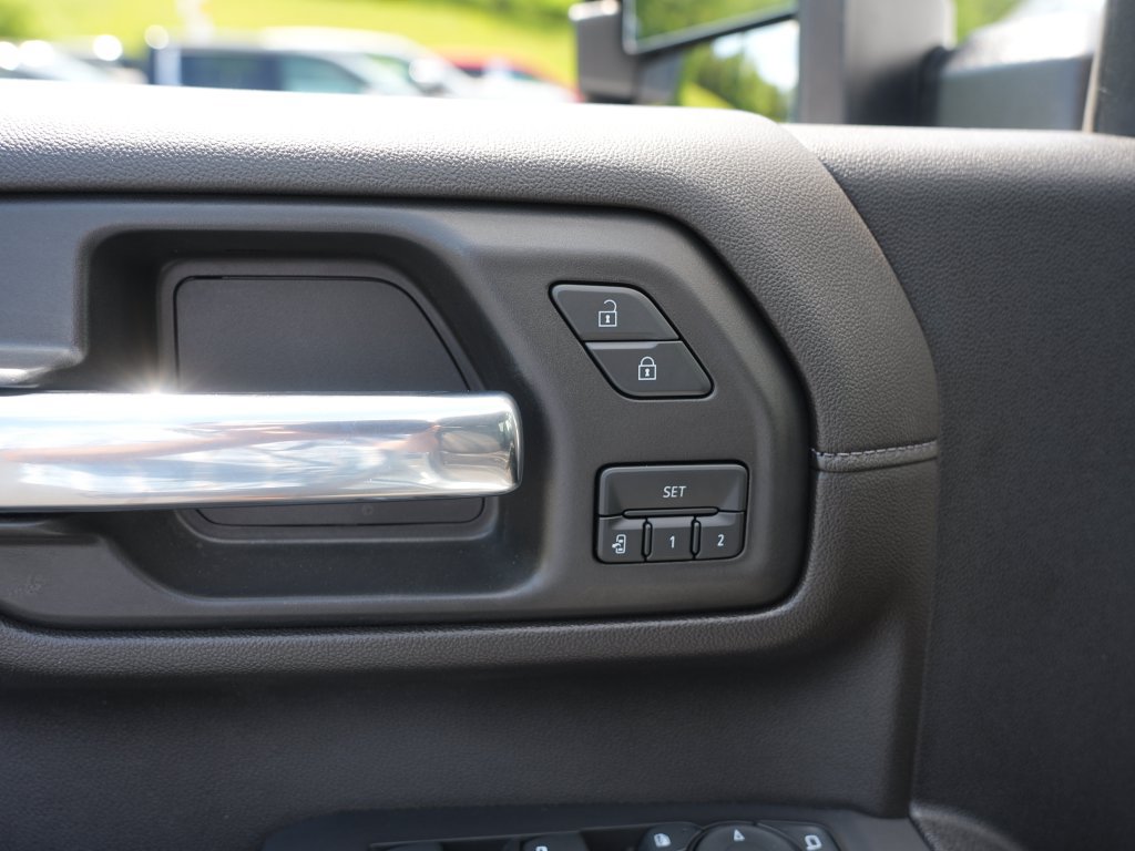 Certified 2022 Chevrolet Silverado 3500 High Country w/ Z71 Off-Road Package AWD/4WD image 18