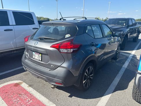 Used 2019 Nissan Kicks SV w/ Exterior Package image 3