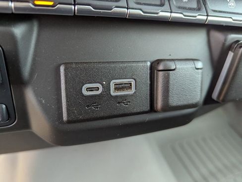 Certified 2025 Chevrolet Silverado 2500 Custom w/ Custom Value Package image 21