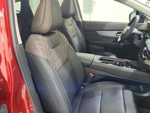 Certified 2025 Nissan Murano Platinum w/ Cargo Package image 30