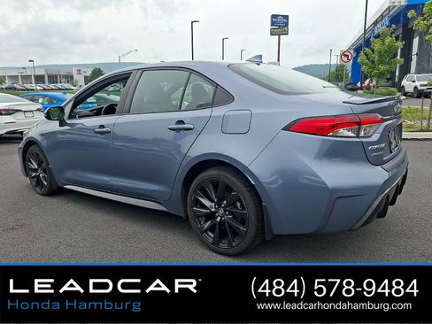Used 2024 Toyota Corolla SE w/ SE Convenience Package FWD image 4