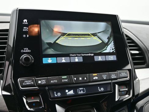 Used 2023 Honda Odyssey Touring image 23