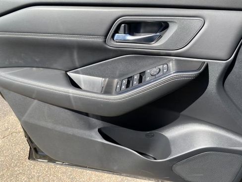 New 2026 Nissan Rogue SV image 13