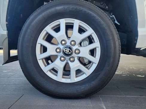 Used 2024 Toyota Tacoma SR image 10