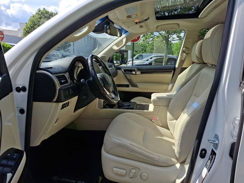 Used 2020 Lexus GX 460 Premium w/ Premium Package AWD/4WD image 14