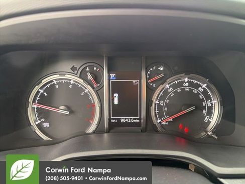 Used 2020 Toyota 4Runner TRD Off-Road Premium image 18