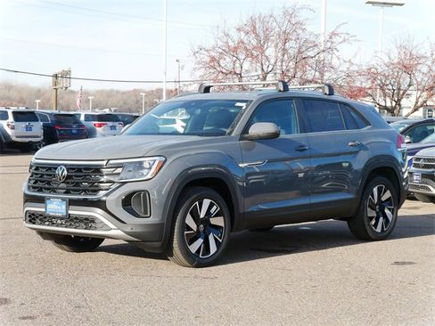 New 2026 Volkswagen Atlas Cross Sport SE image 4