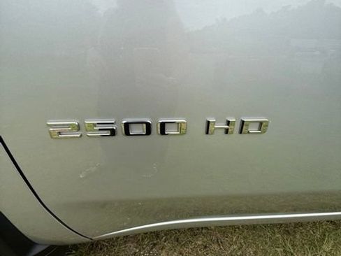 Used 2023 Chevrolet Silverado 2500 LTZ AWD/4WD image 8
