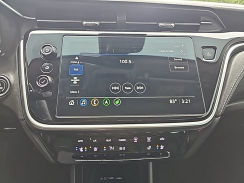 Used 2023 Chevrolet Bolt EUV Premier w/ Sun & Sound Package FWD image 25