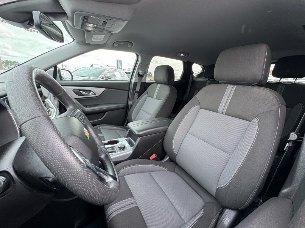 Used 2024 Chevrolet Blazer LT w/ Convenience Package FWD image 14